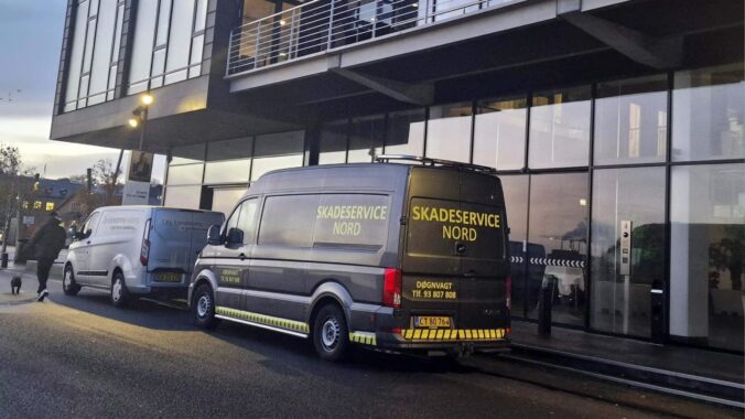 Red dit hjem: Guide til akut skadeservice